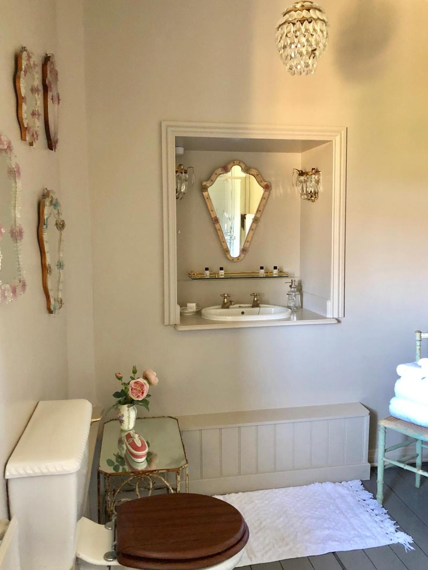 Pytts House Boutique Bed & Breakfast Burford Room photo